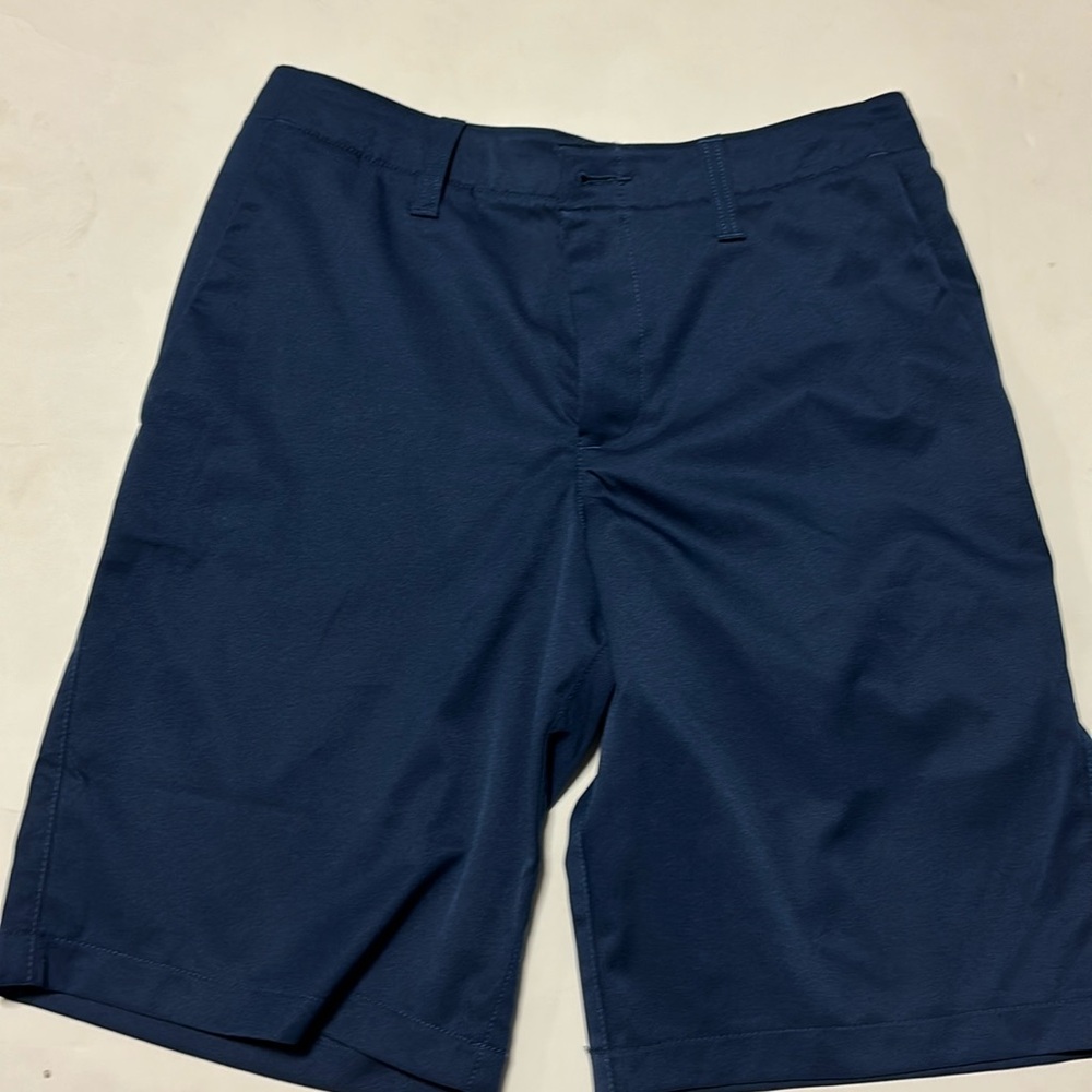 Youth size 14 Under Armour golf style performance Shorts golf Navy